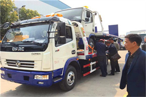 台山汽车道路救援拖车价格